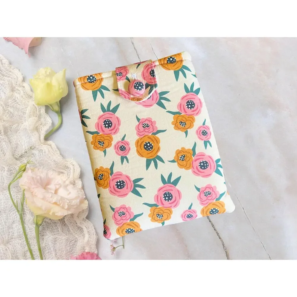 NWOT Mini Book Sleeve: Padded Handmade eReader Button Pouch